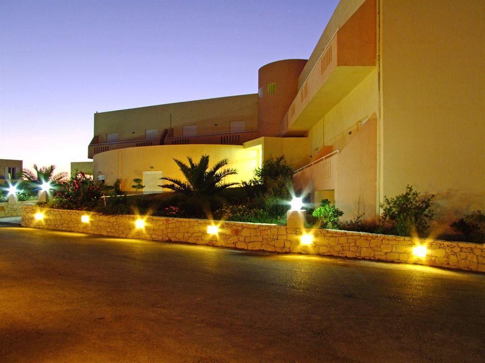 Hotel Sea Breeze Sitia  Ngoại thất bức ảnh