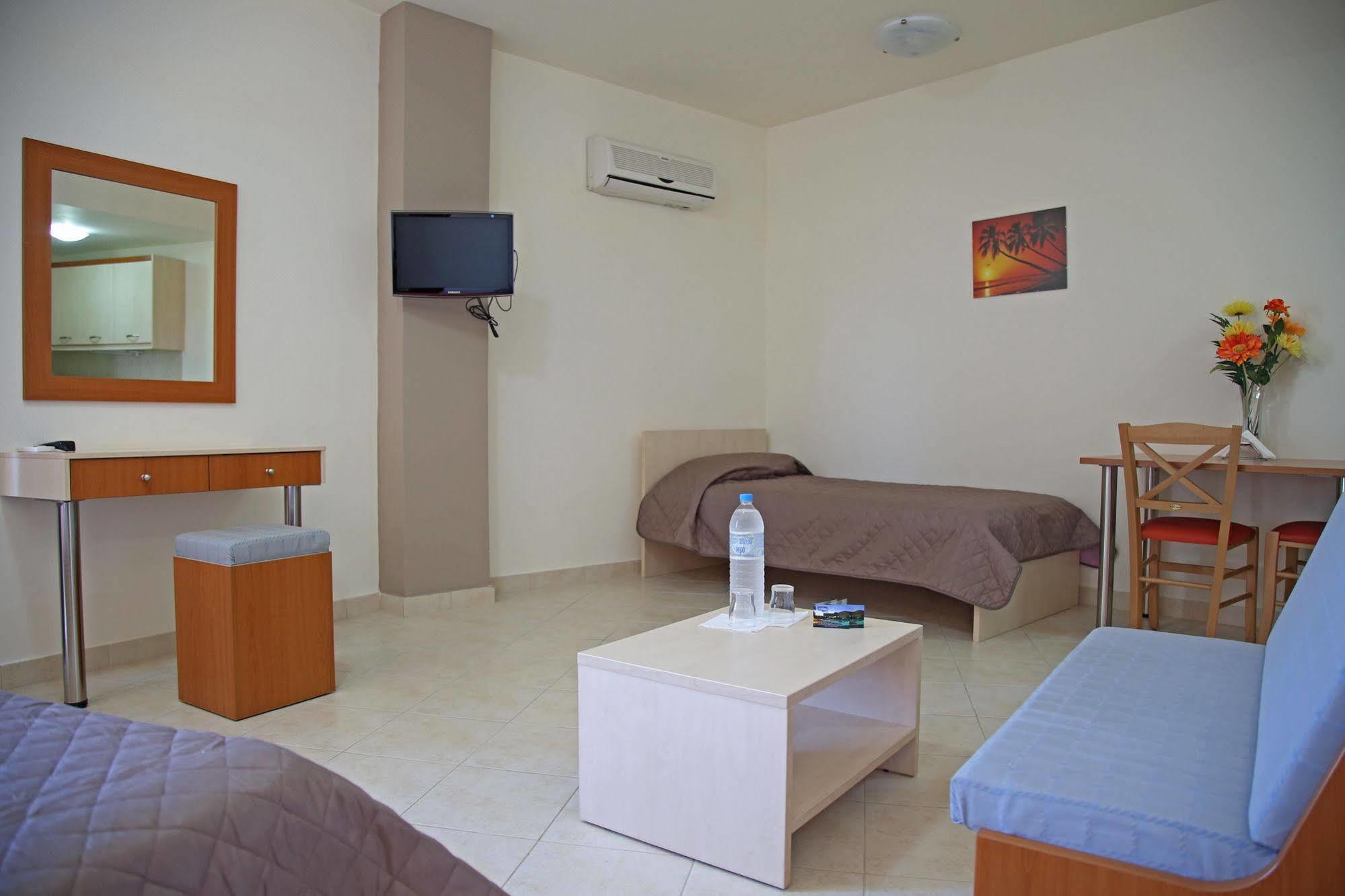 Hotel Sea Breeze Sitia  Ngoại thất bức ảnh