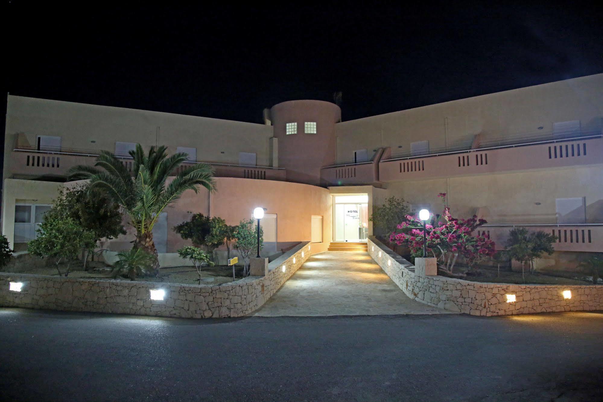 Hotel Sea Breeze Sitia  Ngoại thất bức ảnh